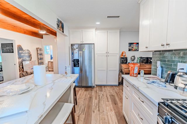 6443 Cleo St, San Diego, CA 92115