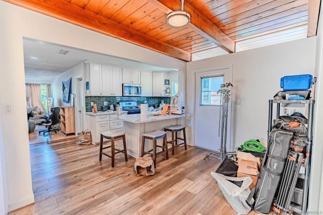 6443 Cleo St, San Diego, CA 92115