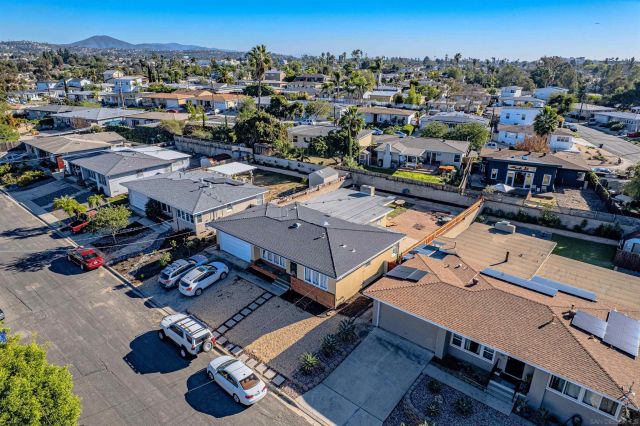 6443 Cleo St, San Diego, CA 92115