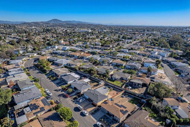 6443 Cleo St, San Diego, CA 92115