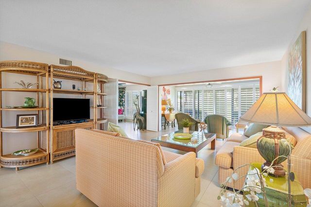 3677 Quail Ridge Drive N Bobwhite B, Boynton Beach, FL 33436