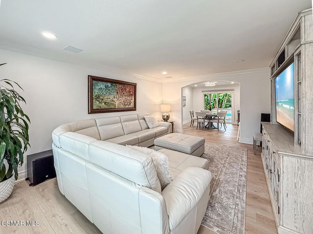 28945 Timberlane Street, Agoura Hills, CA 91301