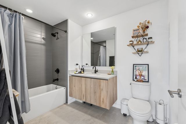 1648 W Division Street 307, Chicago, IL 60622