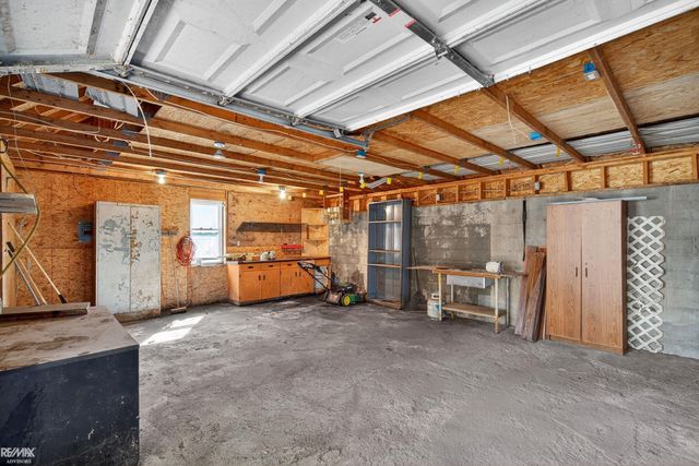 711 Smith Street, Algonac, MI 48001