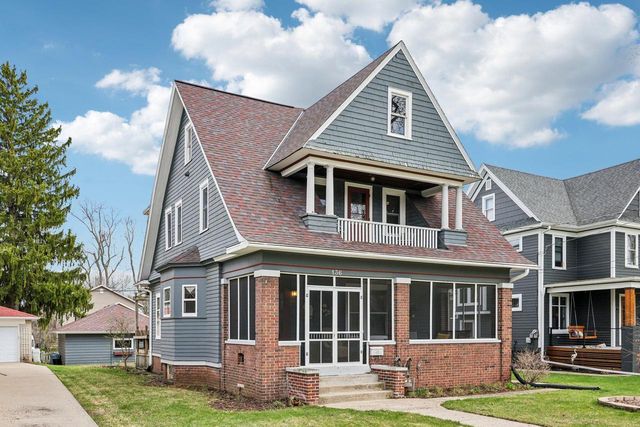 136 Teddy AVENUE, Hartford, WI 53027