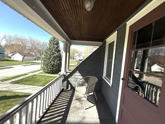 136 Teddy AVENUE, Hartford, WI 53027