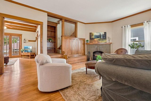 136 Teddy AVENUE, Hartford, WI 53027
