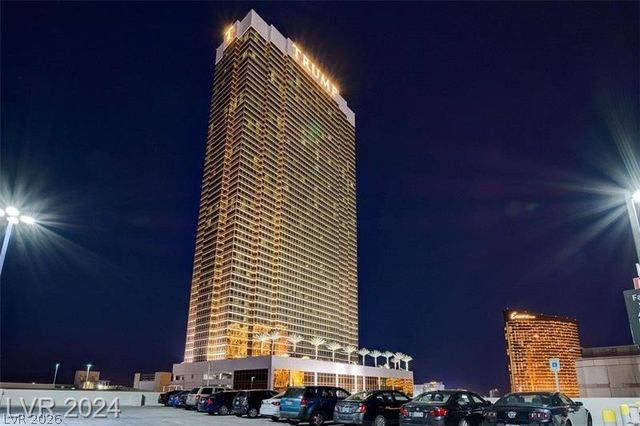 2000 North Fashion Show Drive 2309, Las Vegas, NV 89109