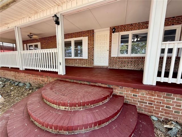 8739 River Rd, Lancaster, VA 22503