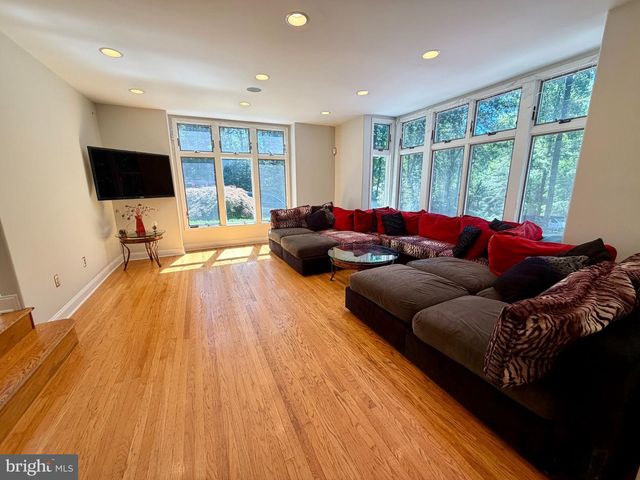 756 CAMP WOODS RD, Villanova, PA 19085