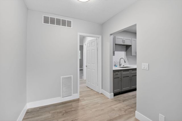 2303 S Federal Highway 3n, Boynton Beach, FL 33435