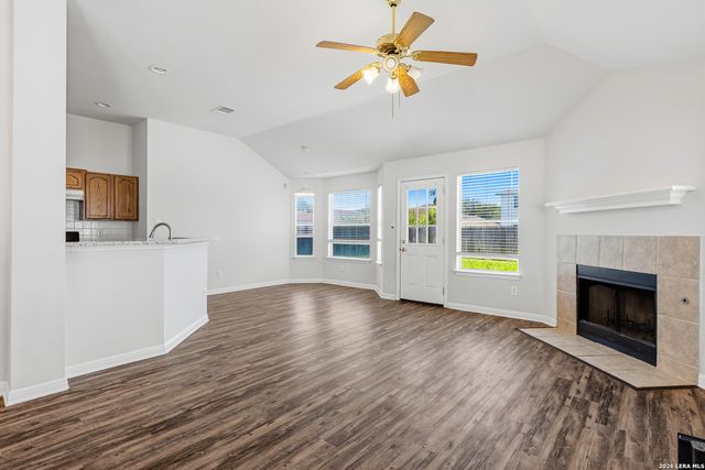 8426 SEA RIM, Converse, TX 78109