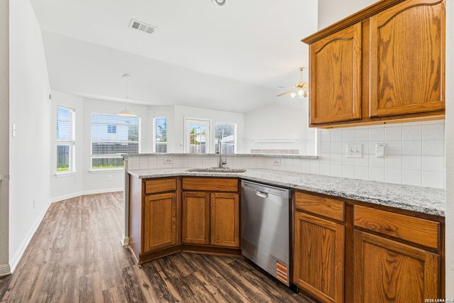8426 SEA RIM, Converse, TX 78109
