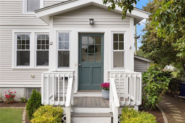 12 Blackwell Place, Newport, RI 02840