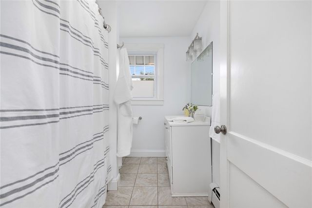 12 Blackwell Place, Newport, RI 02840