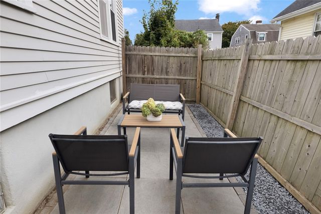 12 Blackwell Place, Newport, RI 02840