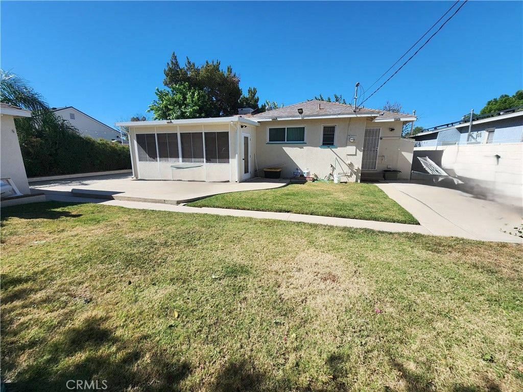 10132 Densmore Avenue, North Hills, CA 91343 — photo 5