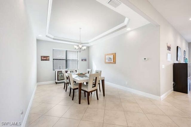 1641 Serrano CIR, Naples, FL 34105