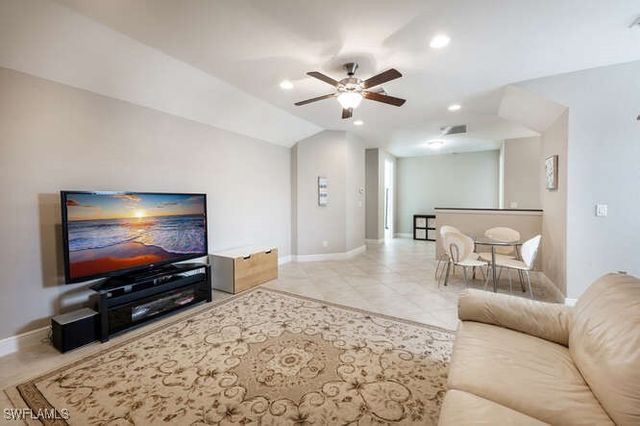 1641 Serrano CIR, Naples, FL 34105