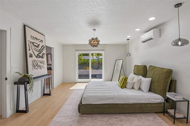 861 RAFAEL BOULEVARD NE, St Petersburg, FL 33704