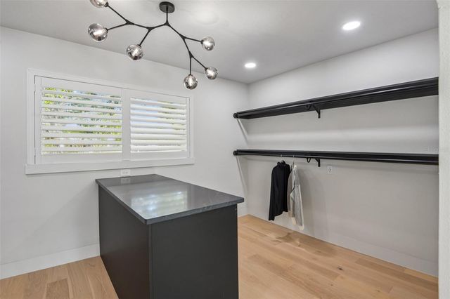 861 RAFAEL BOULEVARD NE, St Petersburg, FL 33704