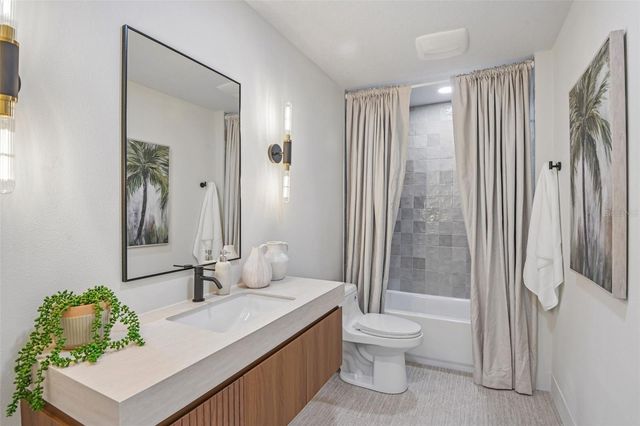 861 RAFAEL BOULEVARD NE, St Petersburg, FL 33704