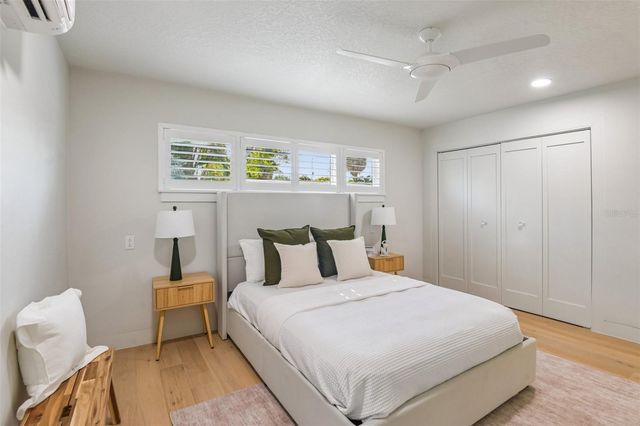 861 RAFAEL BOULEVARD NE, St Petersburg, FL 33704