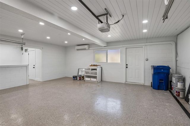 861 RAFAEL BOULEVARD NE, St Petersburg, FL 33704