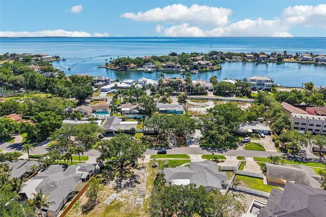 861 RAFAEL BOULEVARD NE, St Petersburg, FL 33704