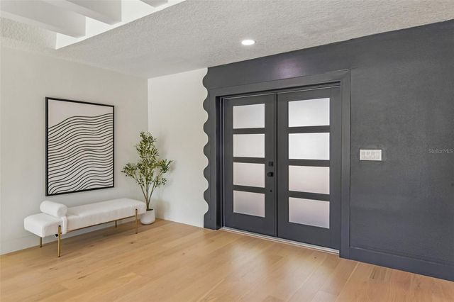 861 RAFAEL BOULEVARD NE, St Petersburg, FL 33704