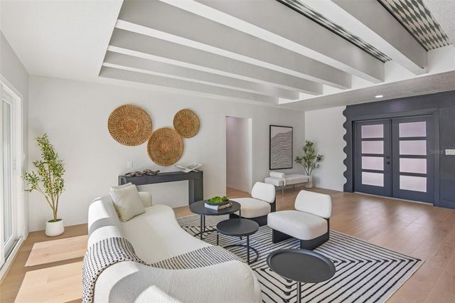 861 RAFAEL BOULEVARD NE, St Petersburg, FL 33704