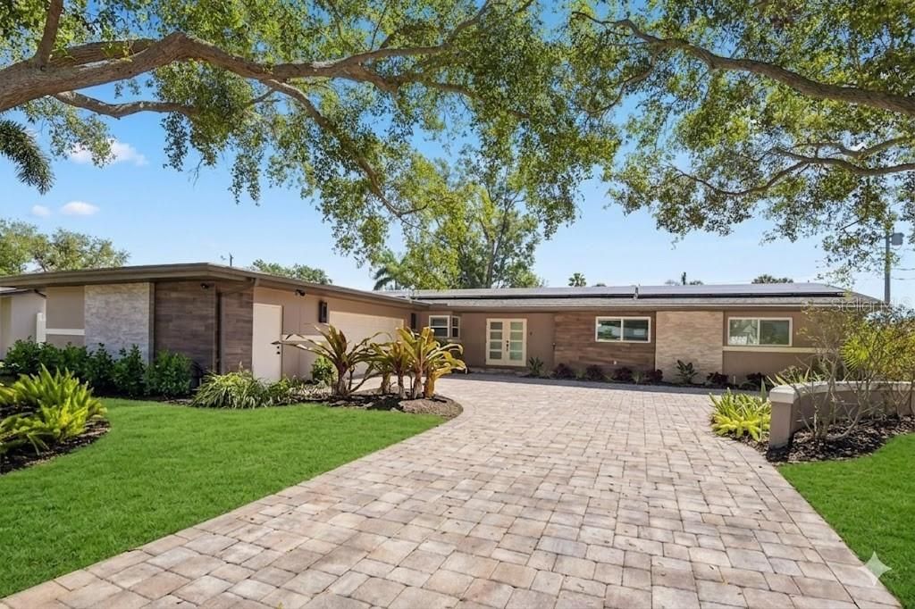 861 RAFAEL BOULEVARD NE, St Petersburg, FL 33704