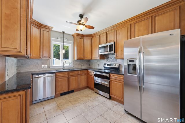 37 Broadview Street, Newington, CT 06111