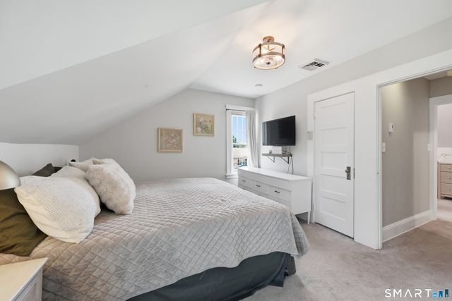 37 Broadview Street, Newington, CT 06111