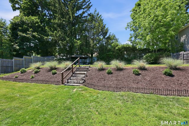 37 Broadview Street, Newington, CT 06111
