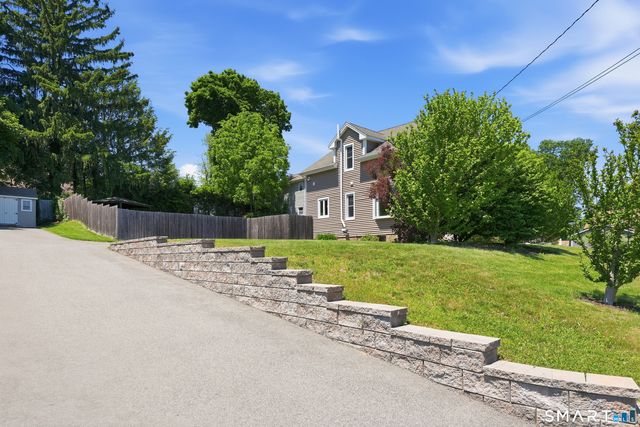 37 Broadview Street, Newington, CT 06111