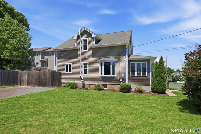 37 Broadview Street, Newington, CT 06111