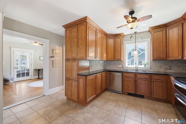 37 Broadview Street, Newington, CT 06111