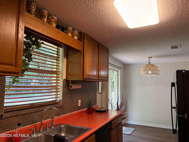 7322 SHARBETH Drive S, Jacksonville, FL 32210