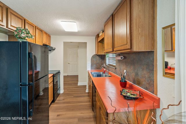 7322 SHARBETH Drive S, Jacksonville, FL 32210