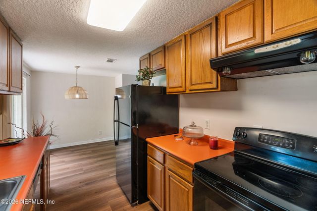 7322 SHARBETH Drive S, Jacksonville, FL 32210