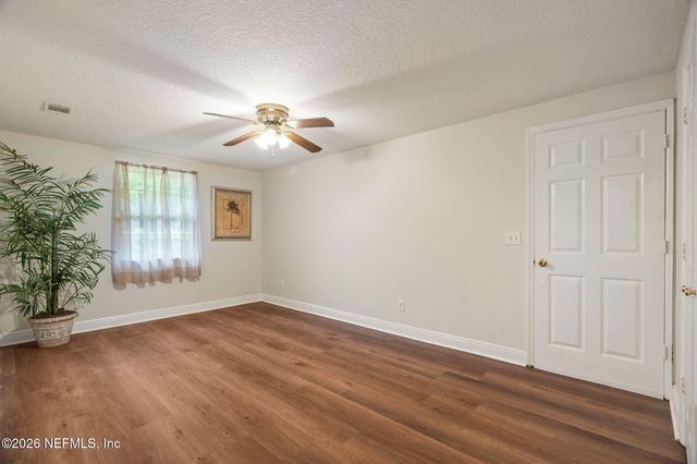 7322 SHARBETH Drive S, Jacksonville, FL 32210