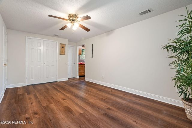 7322 SHARBETH Drive S, Jacksonville, FL 32210