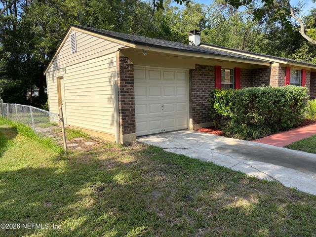 7322 SHARBETH Drive S, Jacksonville, FL 32210