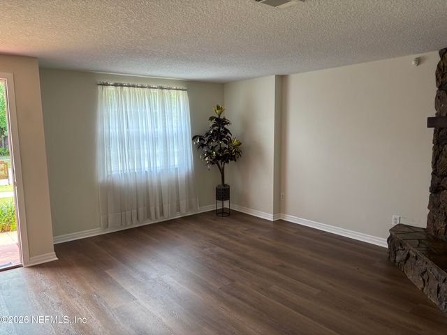 7322 SHARBETH Drive S, Jacksonville, FL 32210