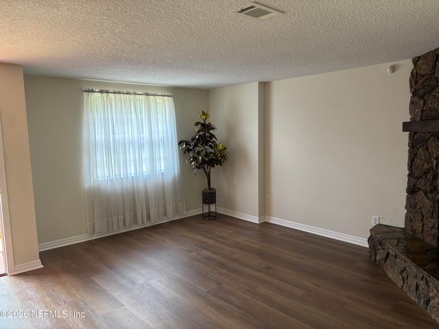 7322 SHARBETH Drive S, Jacksonville, FL 32210