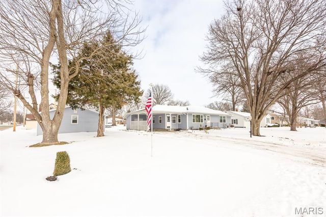 929 W South Street, Mascoutah, IL 62258