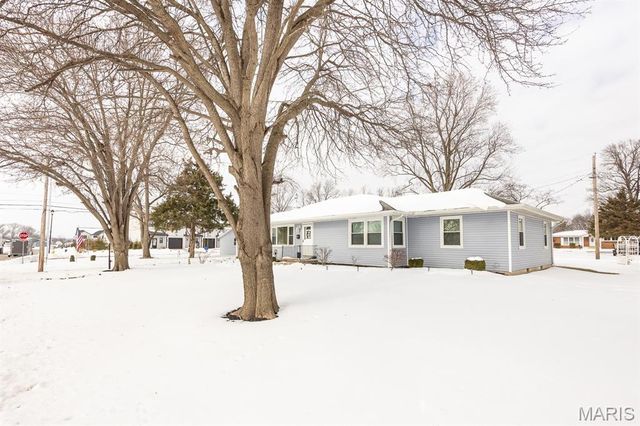 929 W South Street, Mascoutah, IL 62258