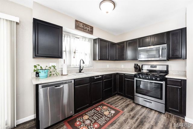 929 W South Street, Mascoutah, IL 62258