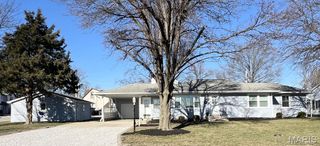 929 W South Street, Mascoutah, IL 62258